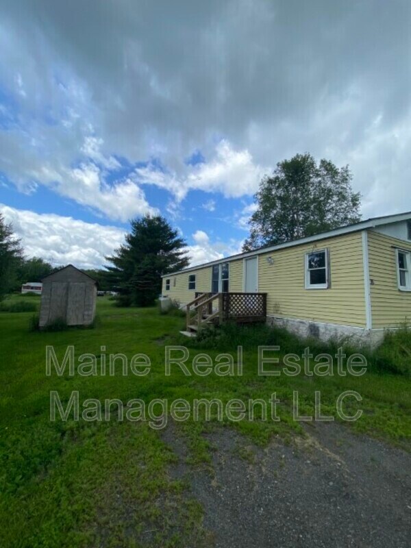 12 Maple Rdg Pk, Corinna, ME 04928 House Rental in Corinna, ME