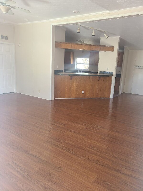 Foto del edificio - 282 Crescent Creek Ln