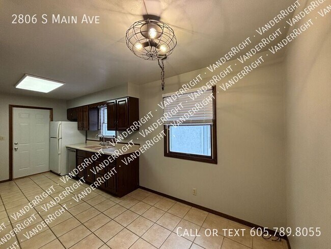 Foto del edificio - 2806 S Main Ave