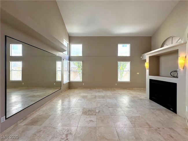 Building Photo - 2433 Twin Flower Cir