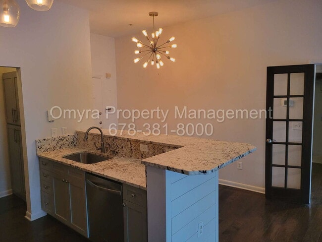 Building Photo - Beautiful Condo in Inman Park!