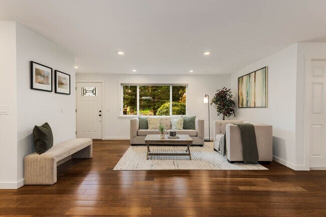 Foto del edificio - 5839 NE 197th St