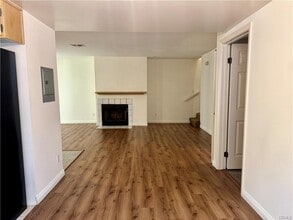 Building Photo - 451 S Oakland Ave