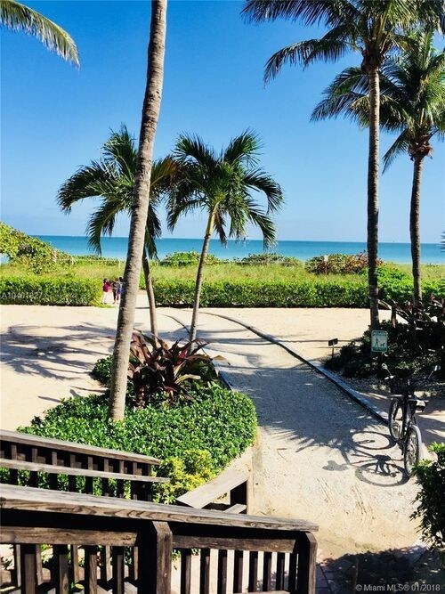 Building Photo - 8926 Collins Ave