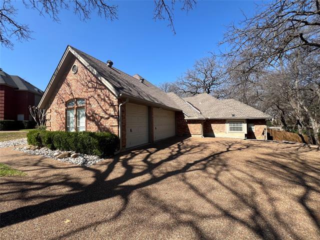 Foto del edificio - 2704 Laurel Valley Ln