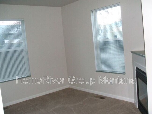 Foto del edificio - 136 N Grant St