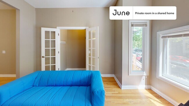 Foto del edificio - Private bedroom in 3 bed/1 bath Home