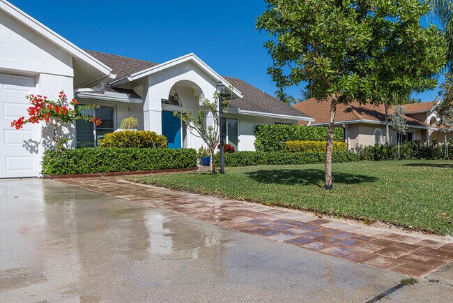 Foto del edificio - 13108 Meadowbreeze Dr