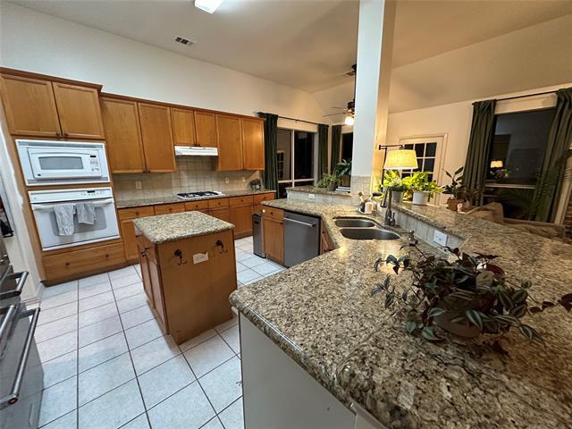 Building Photo - 3616 Gaitland Cir