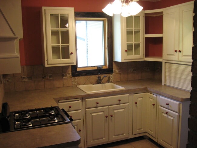 Building Photo - 5919 Velasco Ave