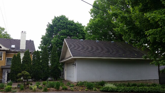 Foto del edificio - 806 4th Ave SW