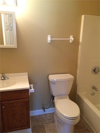 Foto del edificio - Available NOW!