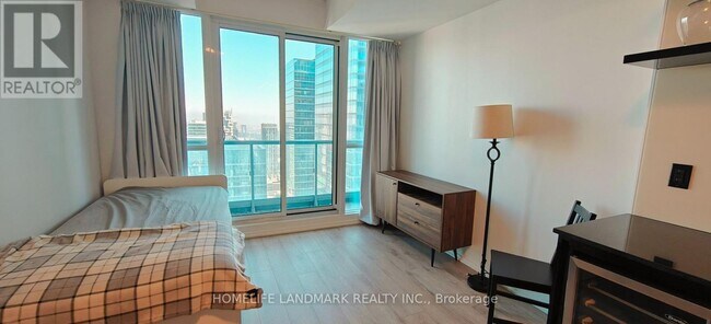 Photo du bâtiment - 70 Temperance St