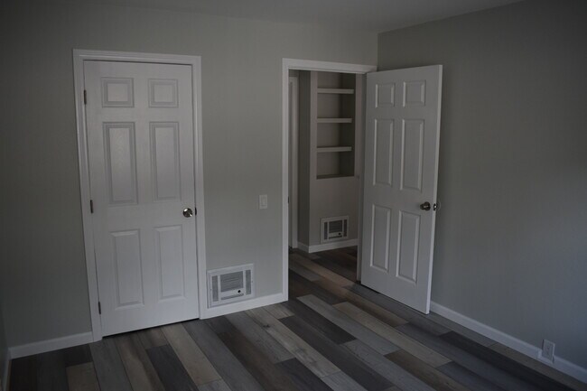 Foto del edificio - 6376 Rancho Mission Rd