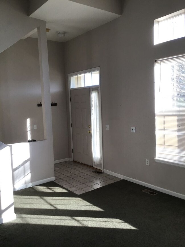 Foto del edificio - Townhome for rent near Red Hawk golf cours...