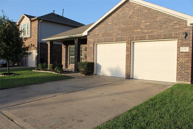 Foto del edificio - 4318 Payton Manor Ln