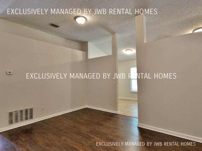 Building Photo - 5815 Finch Ave