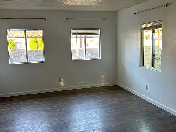 Building Photo - 1217 W Wabash St