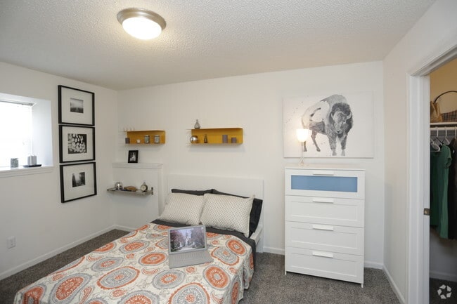 2HAB, 1BA - 756 FT² - Liberty Court Apartments
