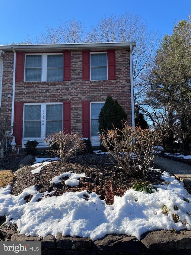 Primary Photo - 10800 Beech Creek Dr