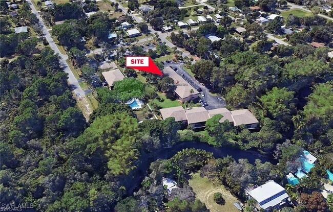 Foto del edificio - 27249 Pullen Ave