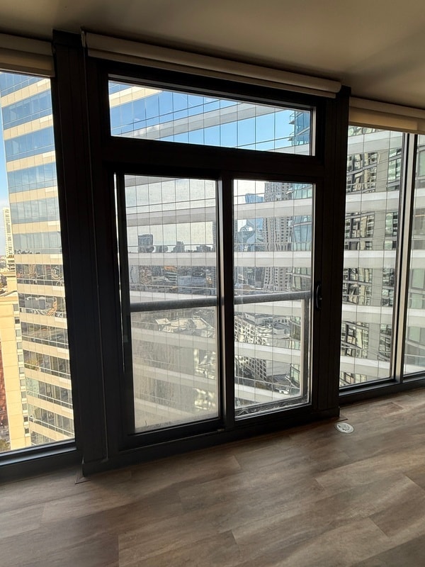 Foto del edificio - 11 W Grand Ave