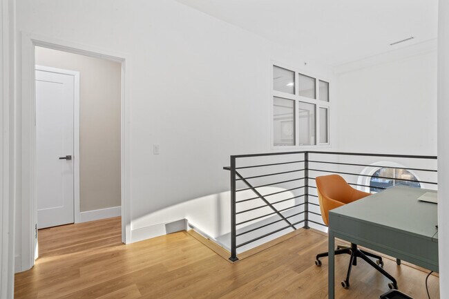 Foto del edificio - The Roe at Manayunk Apartments and Townhomes