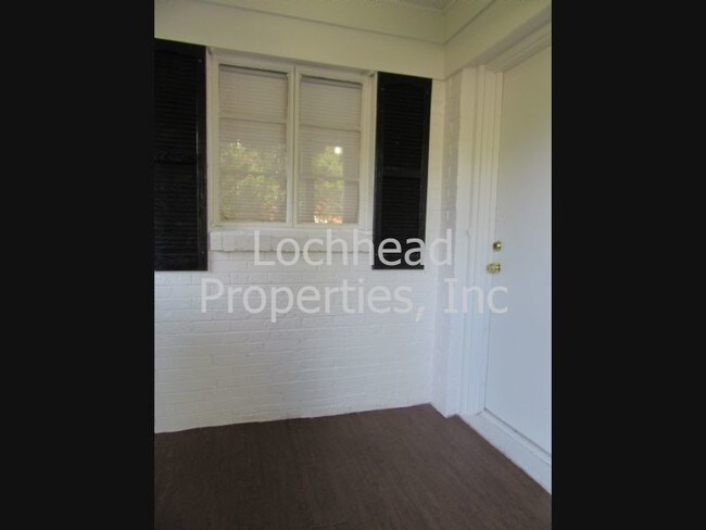 Building Photo - 3017 Holm Dr