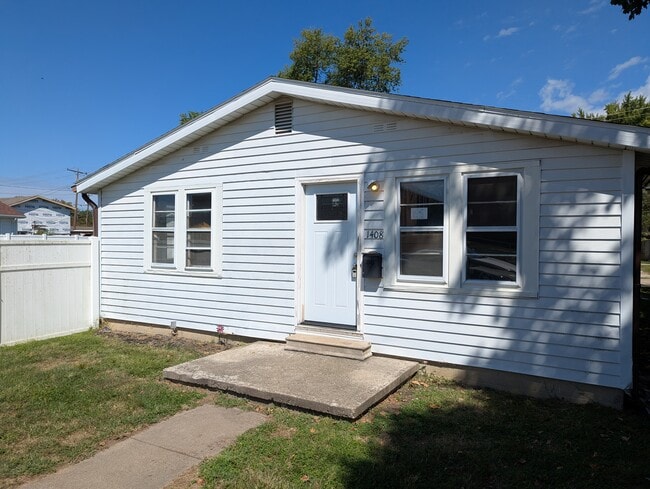 Building Photo - 1408 Holland St