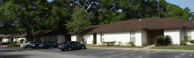 Building Photo - Pine Meadow Apartments