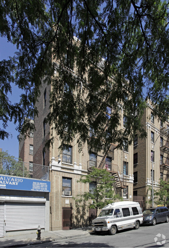 Building Photo - 2411 Prospect Ave