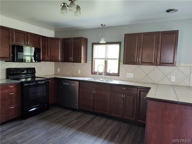 Foto del edificio - 3669 5th St