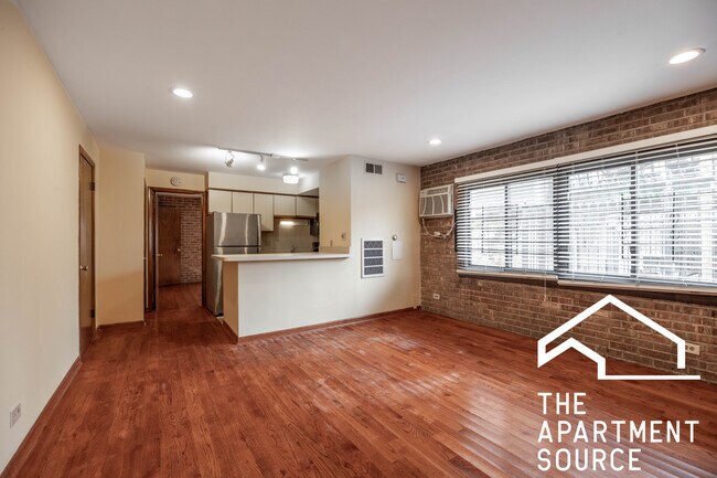 Foto del edificio - 719 W Diversey Pky