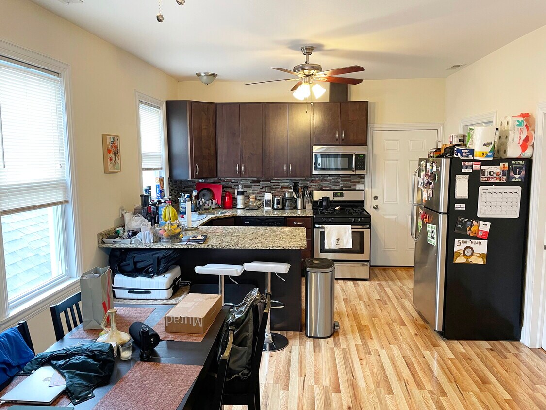 Foto principal - 1622 N Fairfield Ave