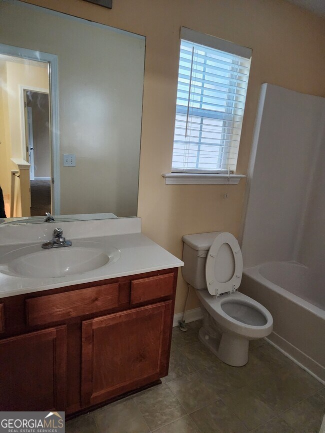 Foto del edificio - 2135 Pineview Trail