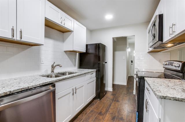 Building Photo - 801 Rolling Ridge Dr