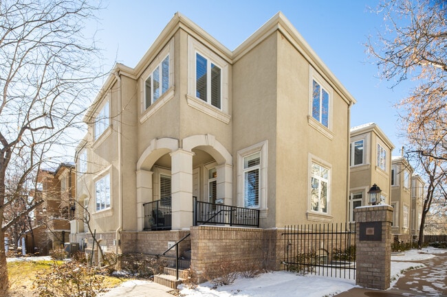 Building Photo - 335 Josephine St