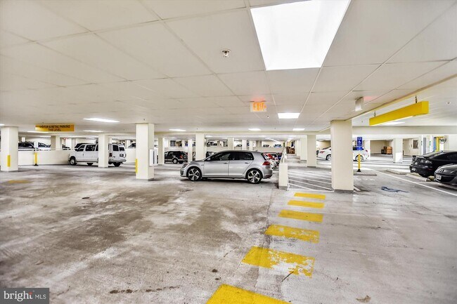 Foto del edificio - 6900 Fleetwood Rd