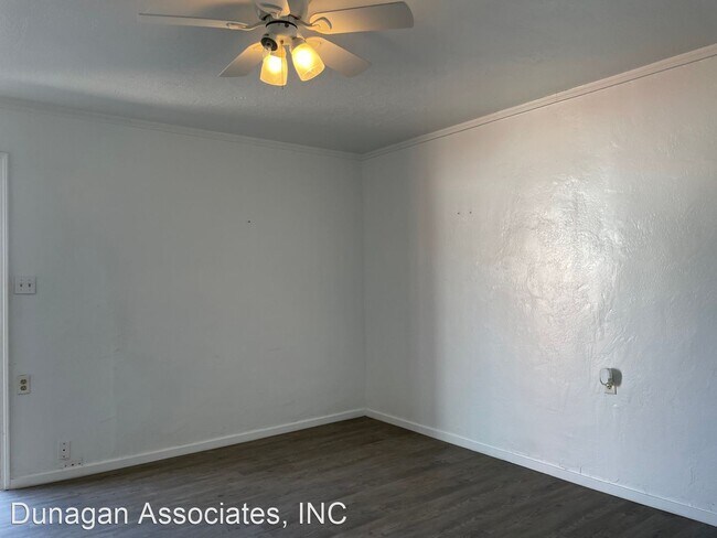 Building Photo - 3 br, 2 bath House - 1013 N. Pate Unit B
