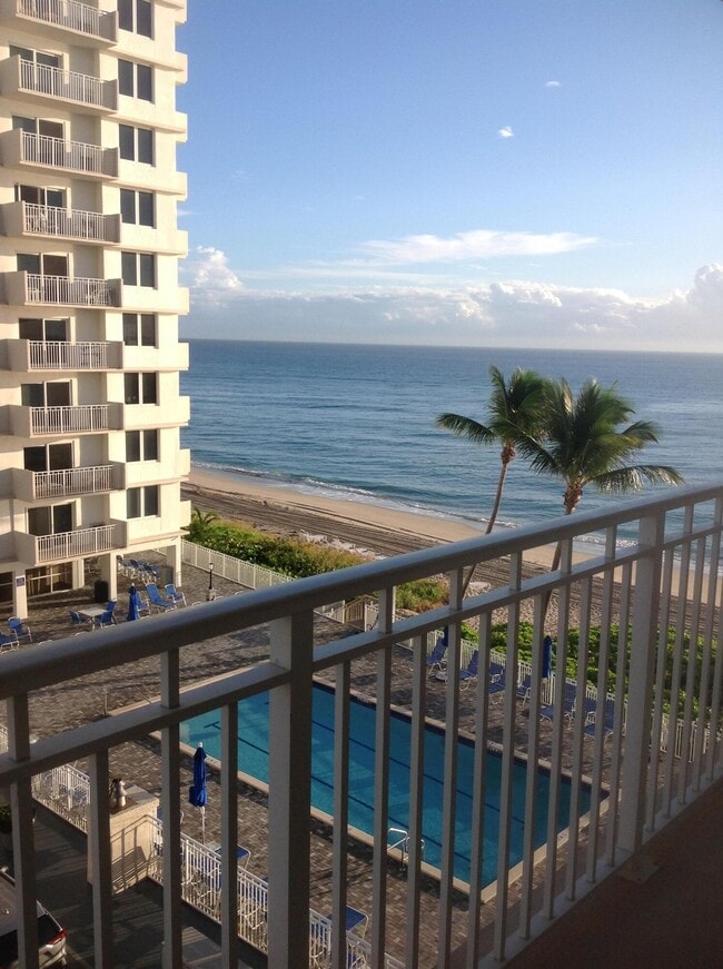 Building Photo - 3221 S Ocean Blvd