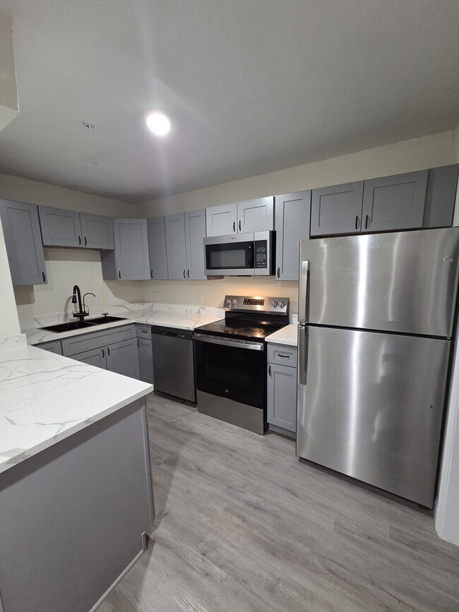 Foto del edificio - 355 N 18th St