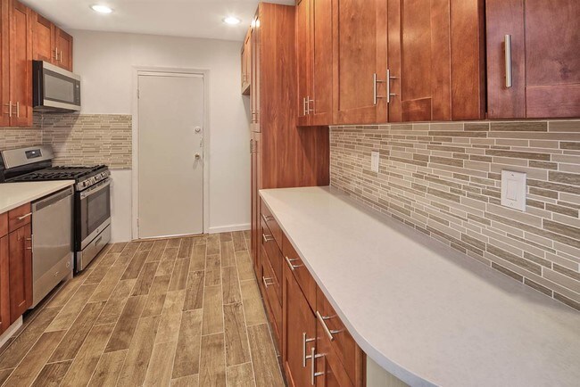 Foto del edificio - 204 Hancock Ave