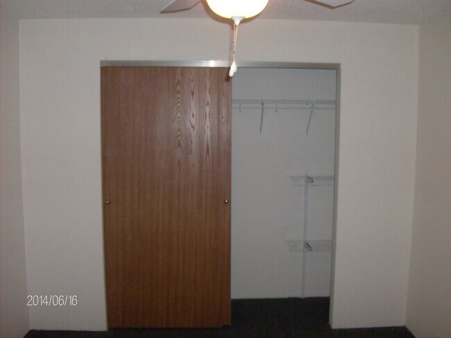 Foto del edificio - 1220 Saline Rd