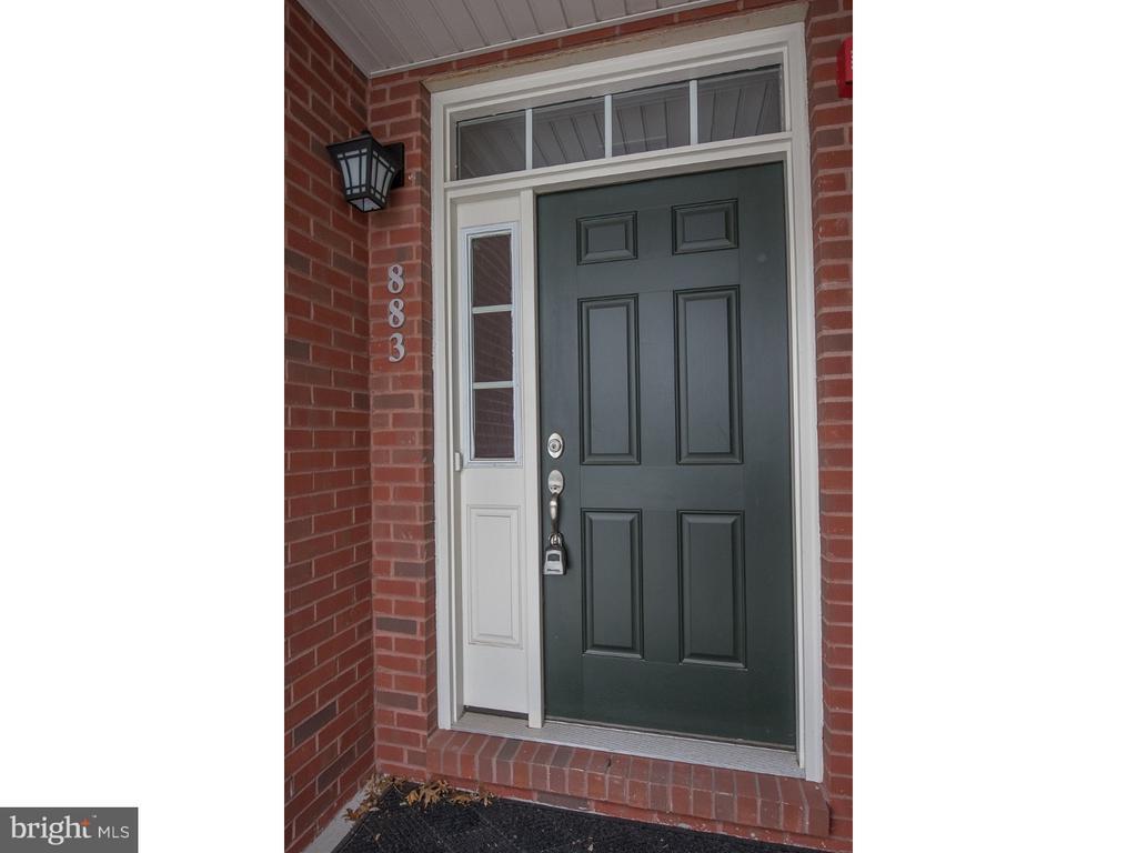 883 Old Lancaster Rd, Bryn Mawr, PA 19010 Townhome Rentals in Bryn