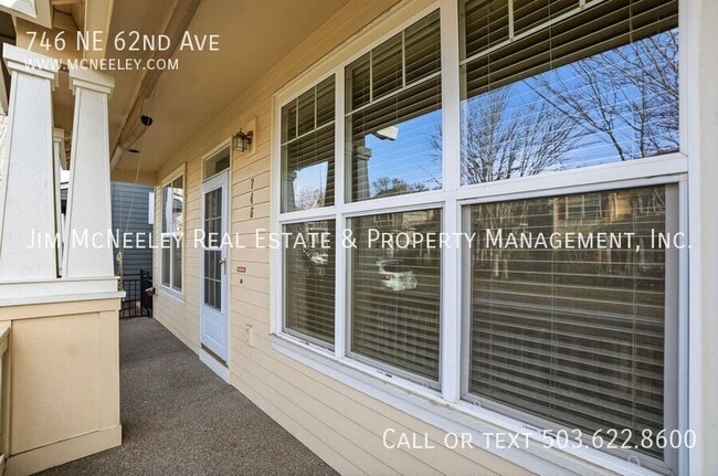 Building Photo - 746 NE 62nd Ave