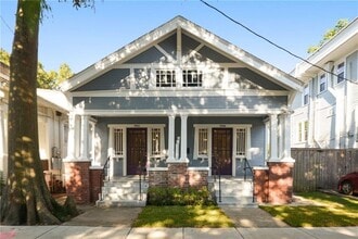 Building Photo - 7709 Sycamore St