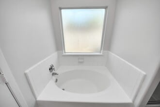 Building Photo - 19806 Plantation Grove Tr