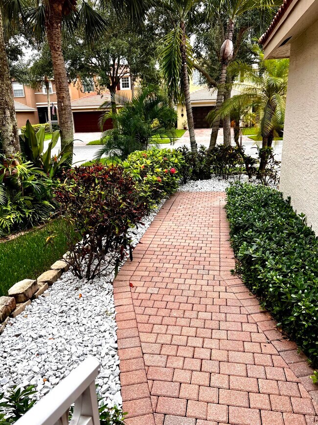 Foto del edificio - 11443 Blue Violet Ln