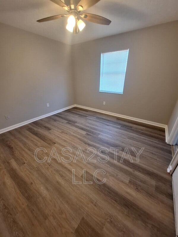 Building Photo - 359 Redmar Blvd