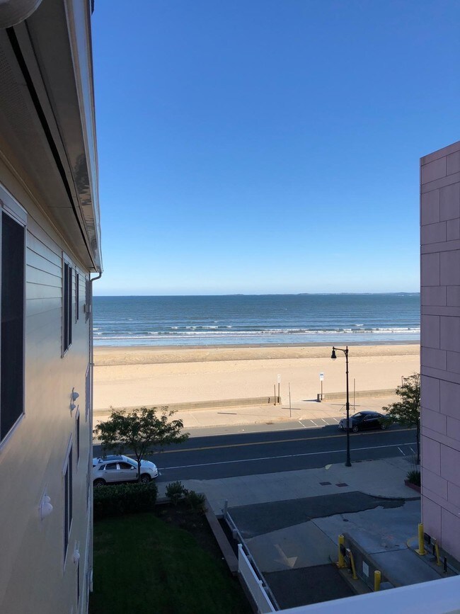360 Revere Beach Blvd Unit 403, Revere, MA 02151 Condo